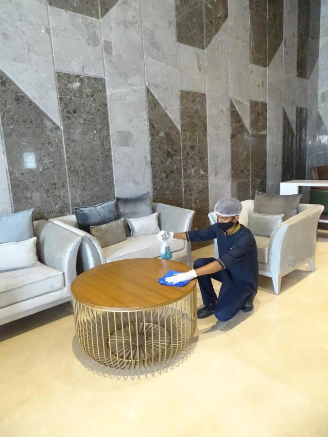 The Grand Arc Hotel & Convention Centre Shahjahanpur ภายนอก รูปภาพ