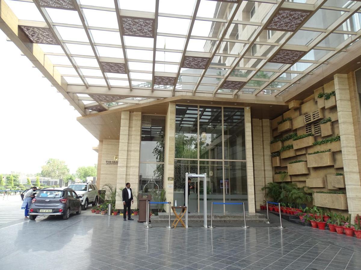 The Grand Arc Hotel & Convention Centre Shahjahanpur ภายนอก รูปภาพ