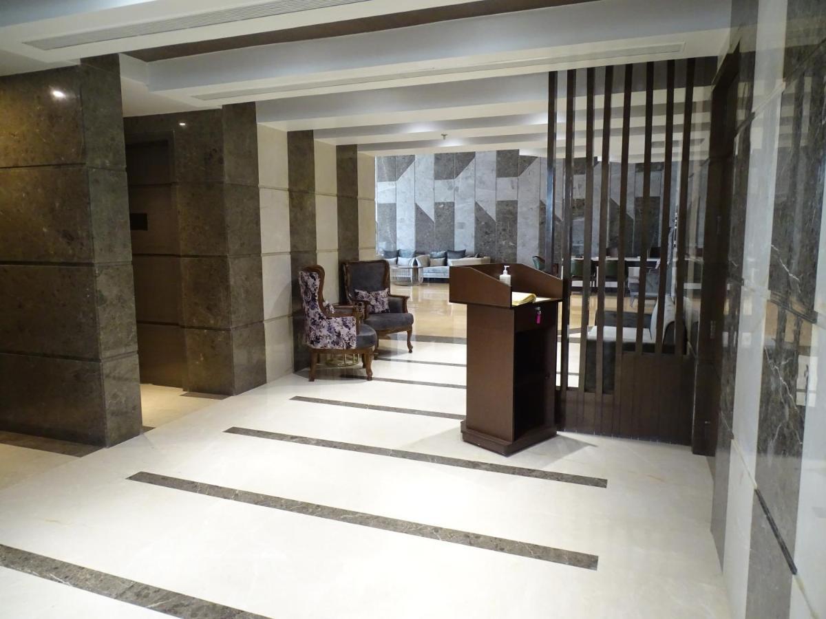 The Grand Arc Hotel & Convention Centre Shahjahanpur ภายนอก รูปภาพ