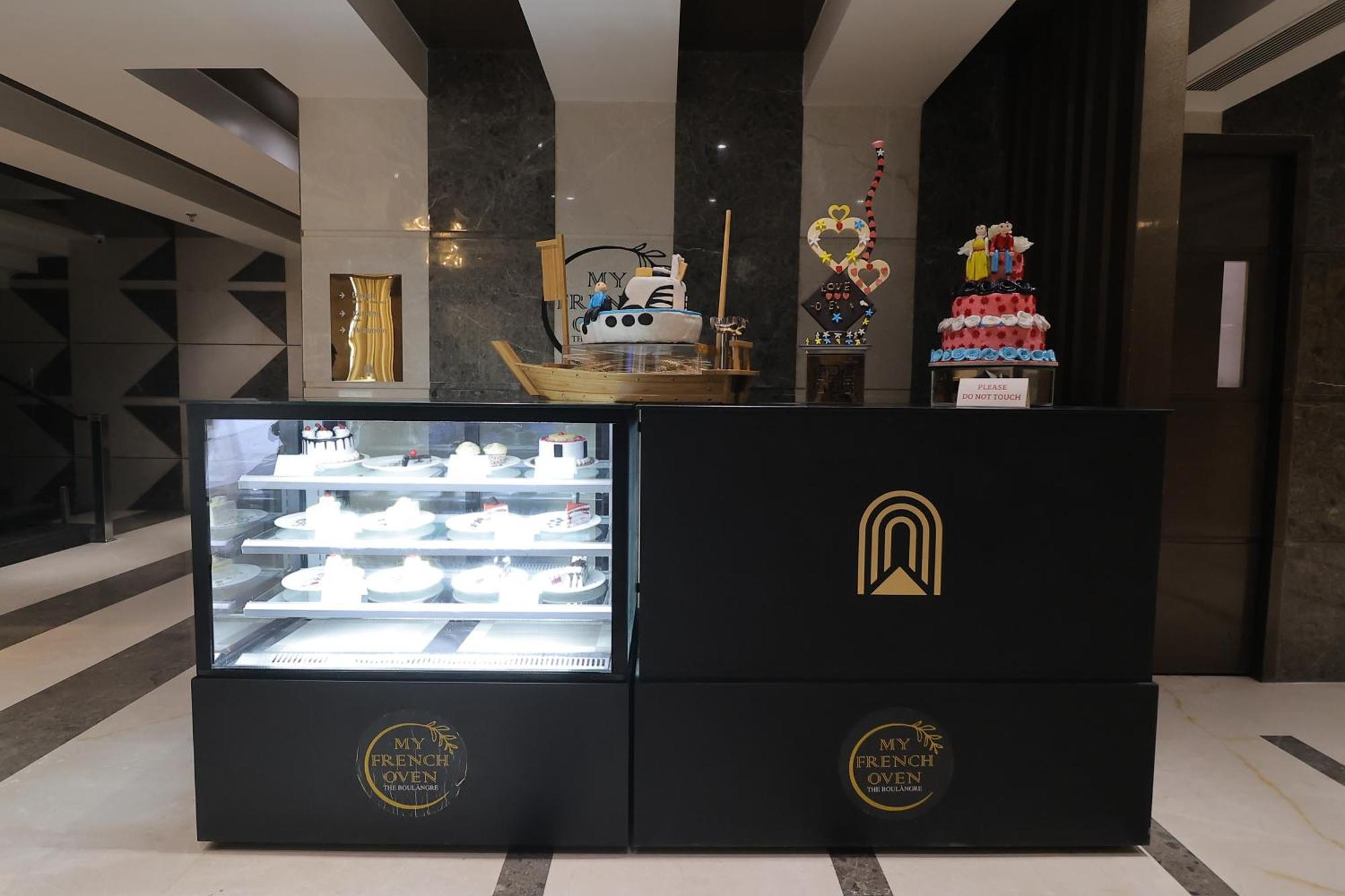 The Grand Arc Hotel & Convention Centre Shahjahanpur ภายนอก รูปภาพ